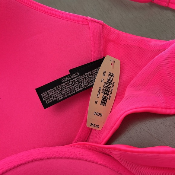 NWT Victoria’s Secret Very Sexy push-up bright pink triple strap cross back - Picture 3 of 7